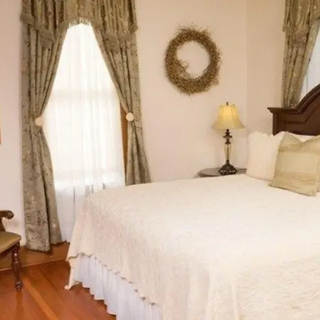 Delta Street Inn-2